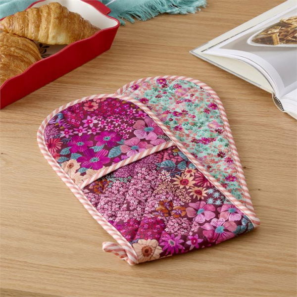 Adairs Berry Floral Berry & Mint Oven Mitt - Pink (Pink Oven Mitt)