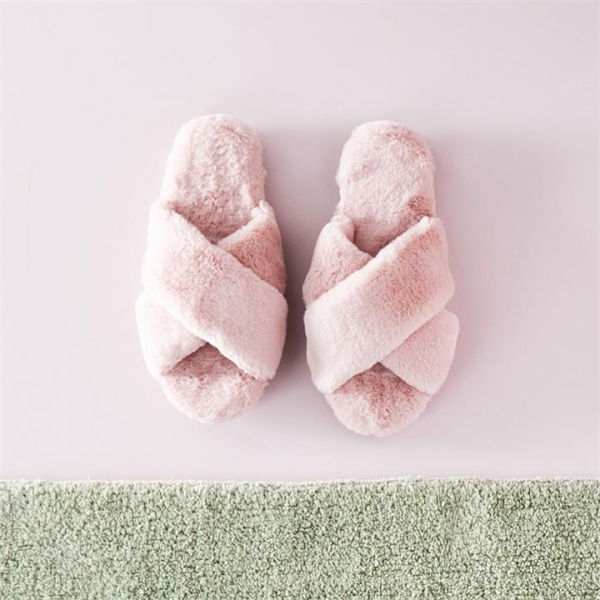 Adairs Pink MED/LRG Crossover Fur Slipper M/L Dusty Rose Crossover Slipper