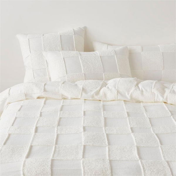 Adairs White Hana Tufted Double Quilt Cover