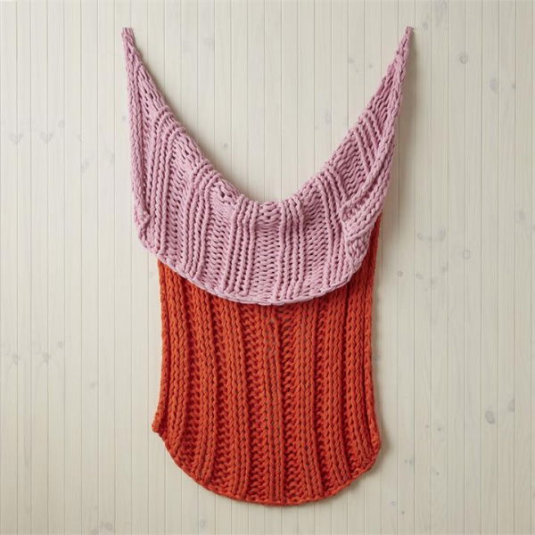 Adairs Pink Throw Newport & Red Chunky Knit