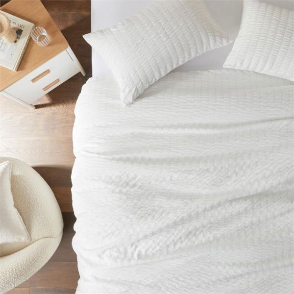 Adairs Paige White Seersucker Quilt Cover Set (White Double)