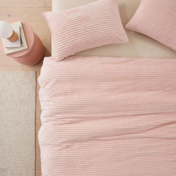 Adairs Soft Pink Fur Ribbed Quilt Cover Set (Pink Super King)
