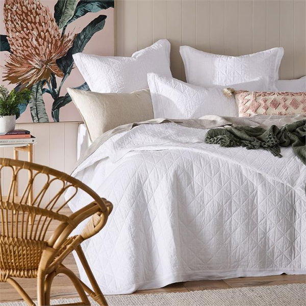 Adairs Vintage Washed Linen White Coverlet (White Super King)