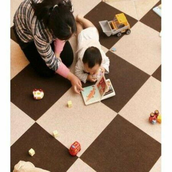 Please Correct Grammar And Spelling Without Comment Or Explanation: 10 Pcs Warm Self-adhesive Baby Puzzle Mat Play Mat Kids Interlocking Exercise Tiles Rugs Floor Toys Carpet Carpet Climbing Pad. 5 Pcs Coffee And 5 Pcs Beige.