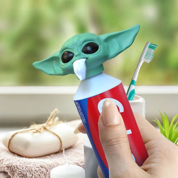 2022 The Child Toothpaste Cap Dispenser For Kids And Adults New Baby Y-oda Toothpaste Topper Funny Toothpaste Squeezer For Fans