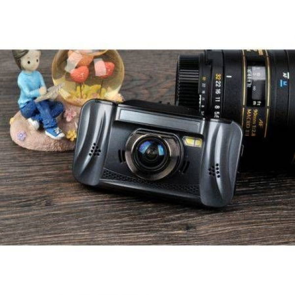 3.0-inch HD 1080P 3M Pixel Car DVR Camcorder With HDMI H.264 TV Out GT200-Black + 8GB TF Card