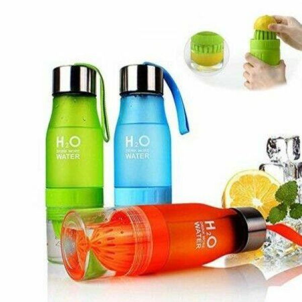 650ML H2O Fruit Infusion Water Bottle Lemon Juicer Outdoor Sport Juice Water Bottle Drinkware BPA Free Random Color