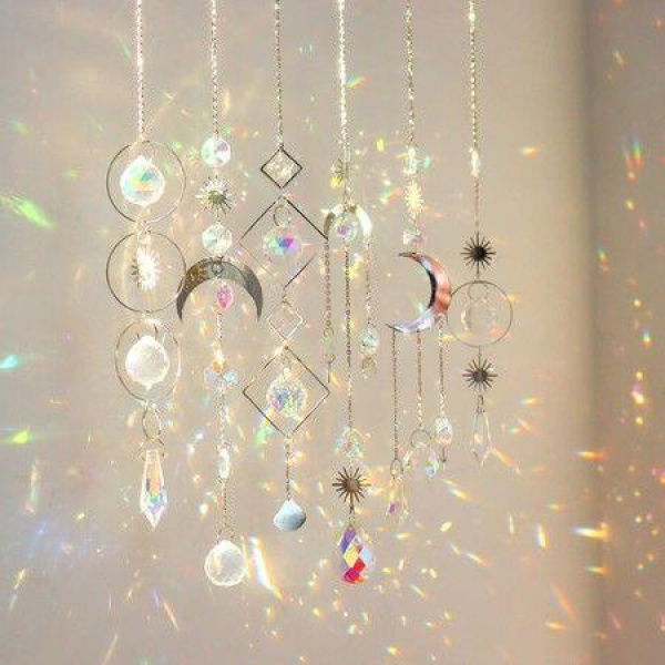 6PCS Crystal Suncatchers Hanging Suncatchers with Chain Pendants Decorative Crystal Balls for Window Home Garden Christmas Party Wedding Decoration