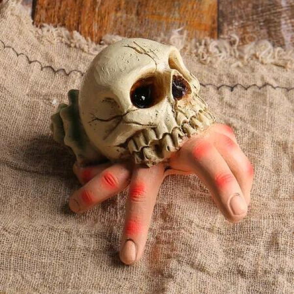 Halloween Skull Imitation Hand Horror Courtyard Resin Decoration Ghost Festival Skull Conch Ghost Hand Pranks Decoration