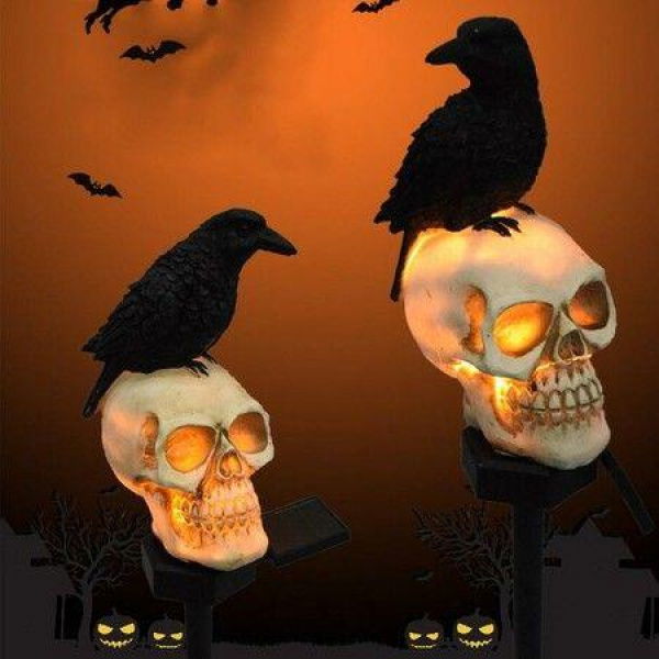 Halloween Unique Skeleton Head Crow Outdoor Solar Stake Lights Halloween Waterproof Garden Decoration Landscape Pathway Lights