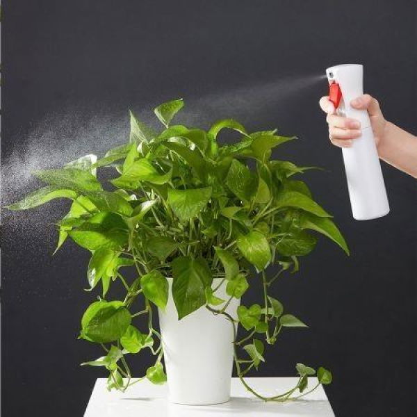 Hand-pressure Spray Bottle Garden Home Watering