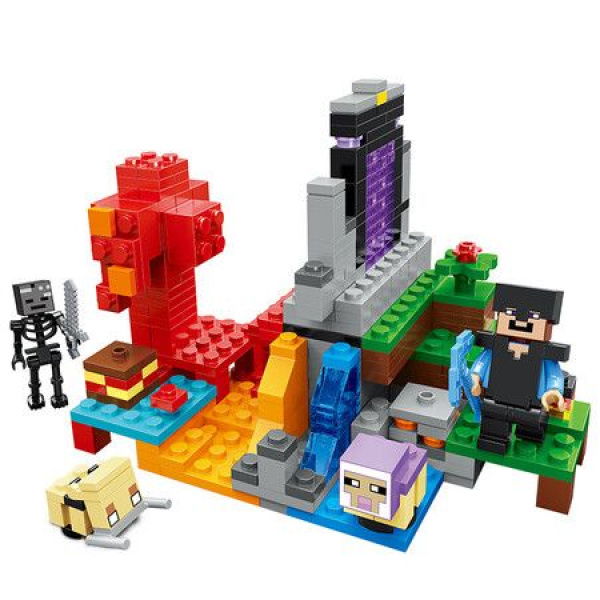 Minecraft: The Ruined Portal Building Kit For Kids Includes Steve And A Wither Skeleton (404 Pieces).