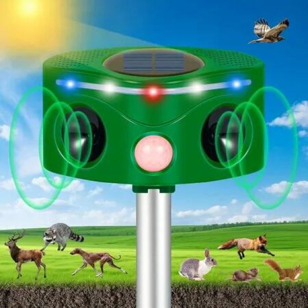 Outdoor Ultrasonic Animal Repeller, Solar Animal Repeller with Motion Sensor and LED Strobe Light, Deer Repellent Devices, Waterproof, Cat Repeller