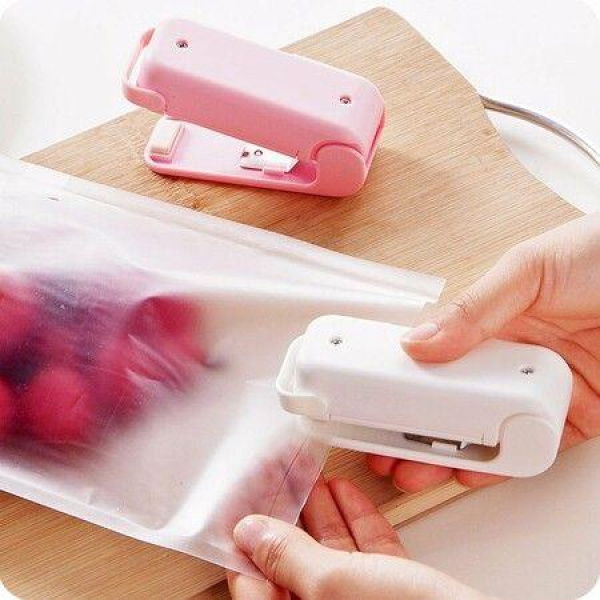 Portable Sealing Tool Heat Mini Handheld Plastic Bag Impulse Sealer (Random Color)