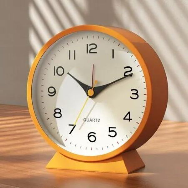 Small Retro Desk Clock Battery Operated, Slient Metal Table Clock with Light for Living Room Bedroom Decor (Orange)