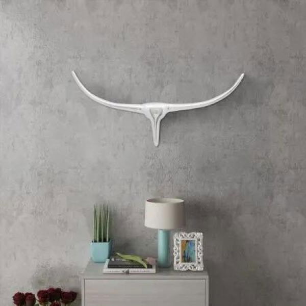 Wall Mounted Aluminium Bull Head Decoration Silver 72 cm