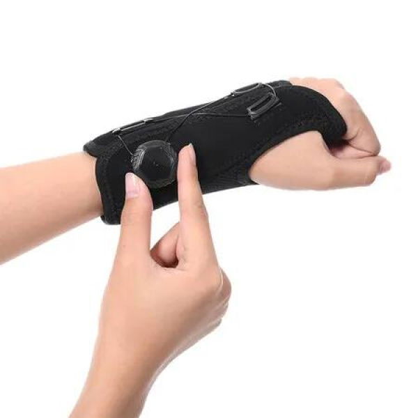 Wrist Brace for Carpal Tunnel, Support Hand Brace with Adjustable Knob, Wrist Splint for Men and Women, Relieve Tendinitis Arthritis Sprains (Left Hand, Black)