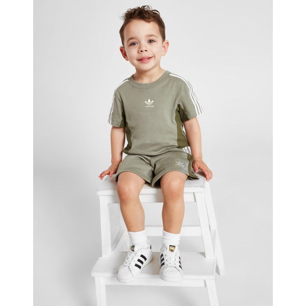 Adidas Originals Chevron Colour Block T-Shirt/Shorts Set Infant.