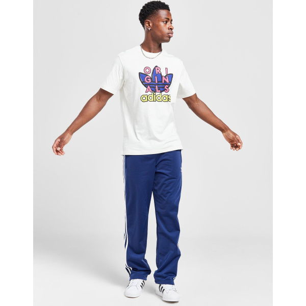 adidas Originals Large Trefoil Graphic T-Shirt