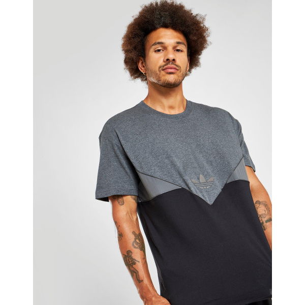 adidas Originals T-Shirt