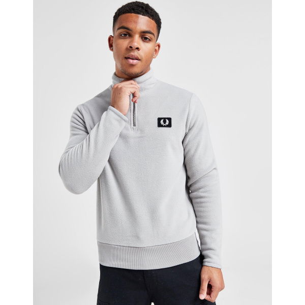 Fred Perry Badge Polar Fleece 1/4 Zip Sweatshirt.