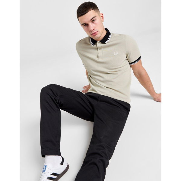 Fred Perry Contrast Collar Badge Polo Shirt