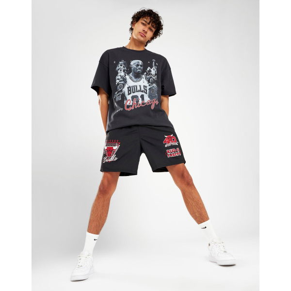 Mitchell & Ness Chicago Bulls Woven Shorts