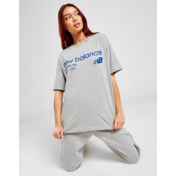 New Balance Logo Boyfriend T-Shirt