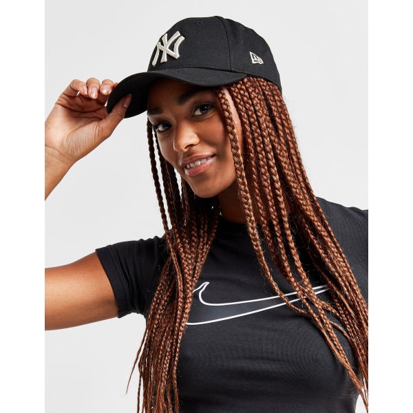 New Era MLB New York Yankees Metallic Logo 940 Cap Women's