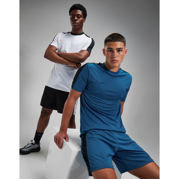 Nike Academy Essential T-Shirt