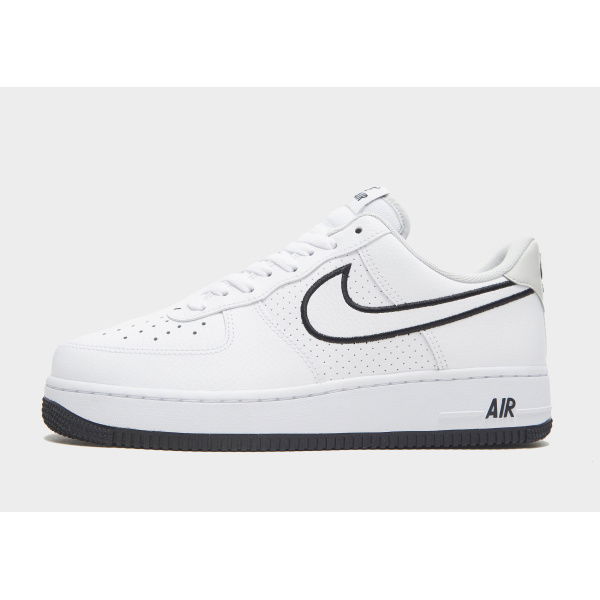 Nike Air Force 1 07