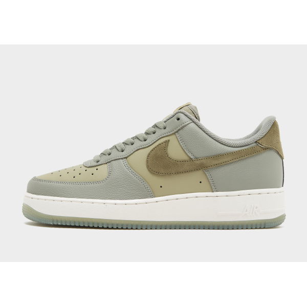 Nike Air Force 1 Low LV8