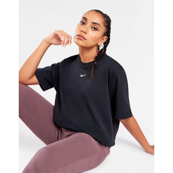 Nike Boxy Essential T-Shirt