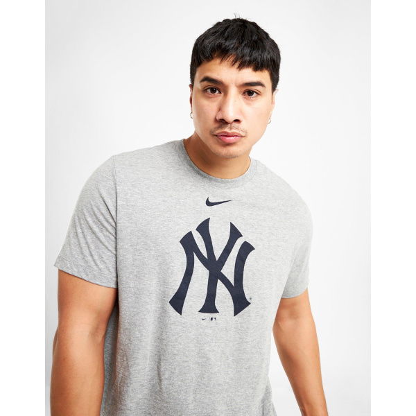 Nike Dri-Fit Classic Logo New York Yankees T-Shirt