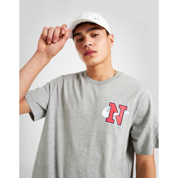 Nike Graphic T-Shirt