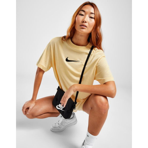 Nike Swoosh T-Shirt