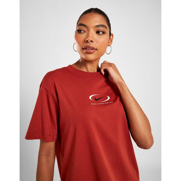 Nike Swoosh T-Shirt