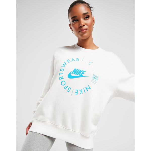 Nike Utility Graphic Crew Sweatshirt