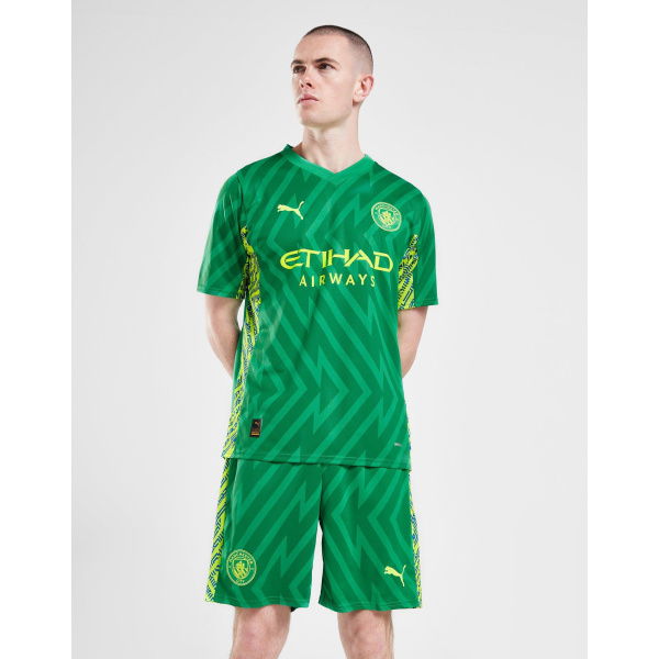 Puma Manchester City FC 2023/24 Goalkeeper Home Shorts.
