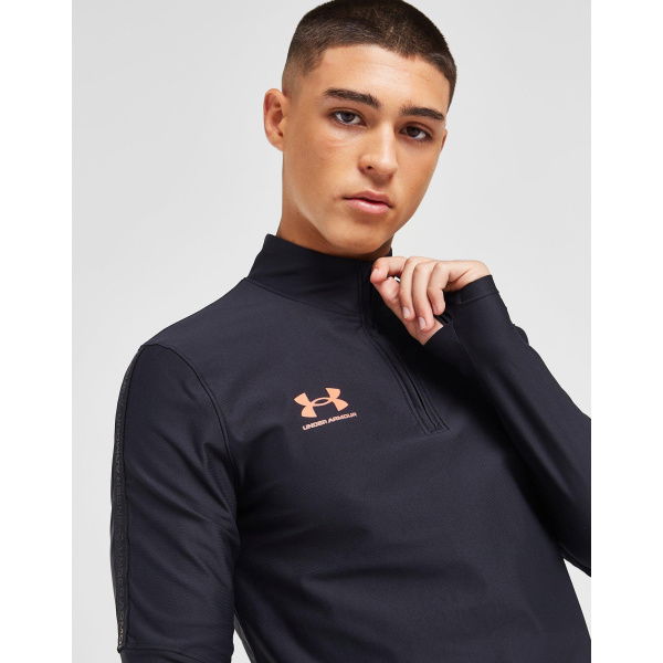 Under Armour Challenger Pro 1/4 Zip Top.