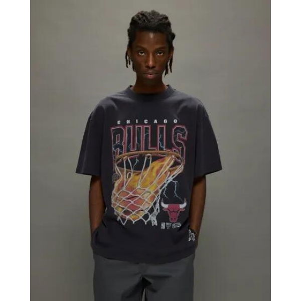 Mitchell & Ness Chicago Bulls Fire Tee Faded Black