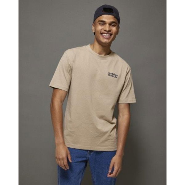 New Balance Graphic Premium T-shirt 2 Stoneware (254) Stoneware (254)