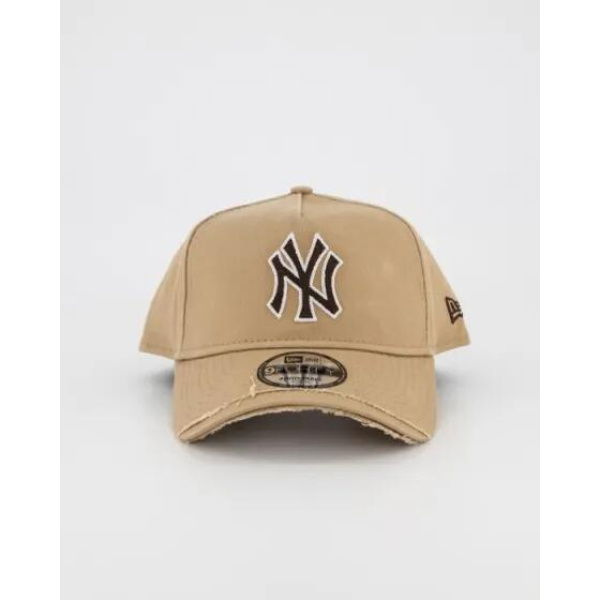 New Era Ny Yankees Distressed 9forty Cap Light Beige