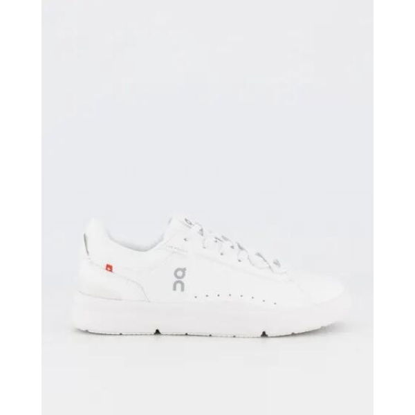 On The Roger Advantage Womens White | White