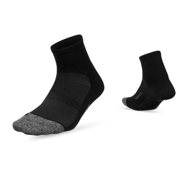 Feetures Elite Light Cushion Quarter Black ( - Size MED)