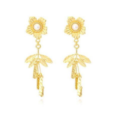 Bohemian-style Long Metal Flower Tassel Earrings Gold-colored Floral Pierce Stud