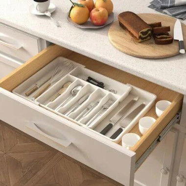 Cutlery Drawer Organiser Expandable Utensil Tray for Kitchen Adjustable Silverware and Flatware Holder Compact Plastic Storage for Spoons Forks Knives