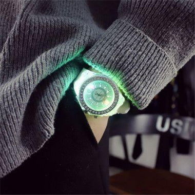 Geneva Led Light Flash Luminous Watch Personality Trends Students Lovers WristWatch