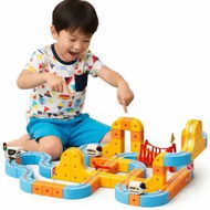 Detailed information about the product Magnetic Railcar Toy Set for Kids Magnetic Modular Track Car with Rechargeable Train 360 Degree Inverted Twist Track,STEM Educational Building Toy(147Pcs)