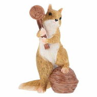 Detailed information about the product Vivid Squirrel Ornament Pretty Squirrel Adornment Practical Home Decor